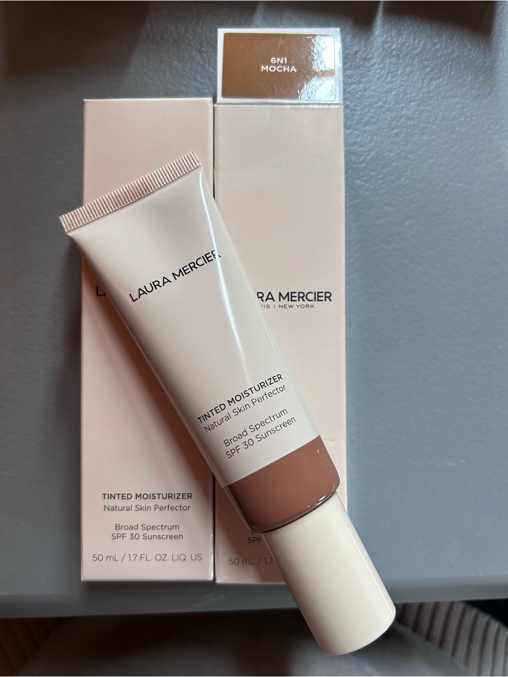 laura mercier Tinted Moisturizer SPF 30 — Mocha (6N1)